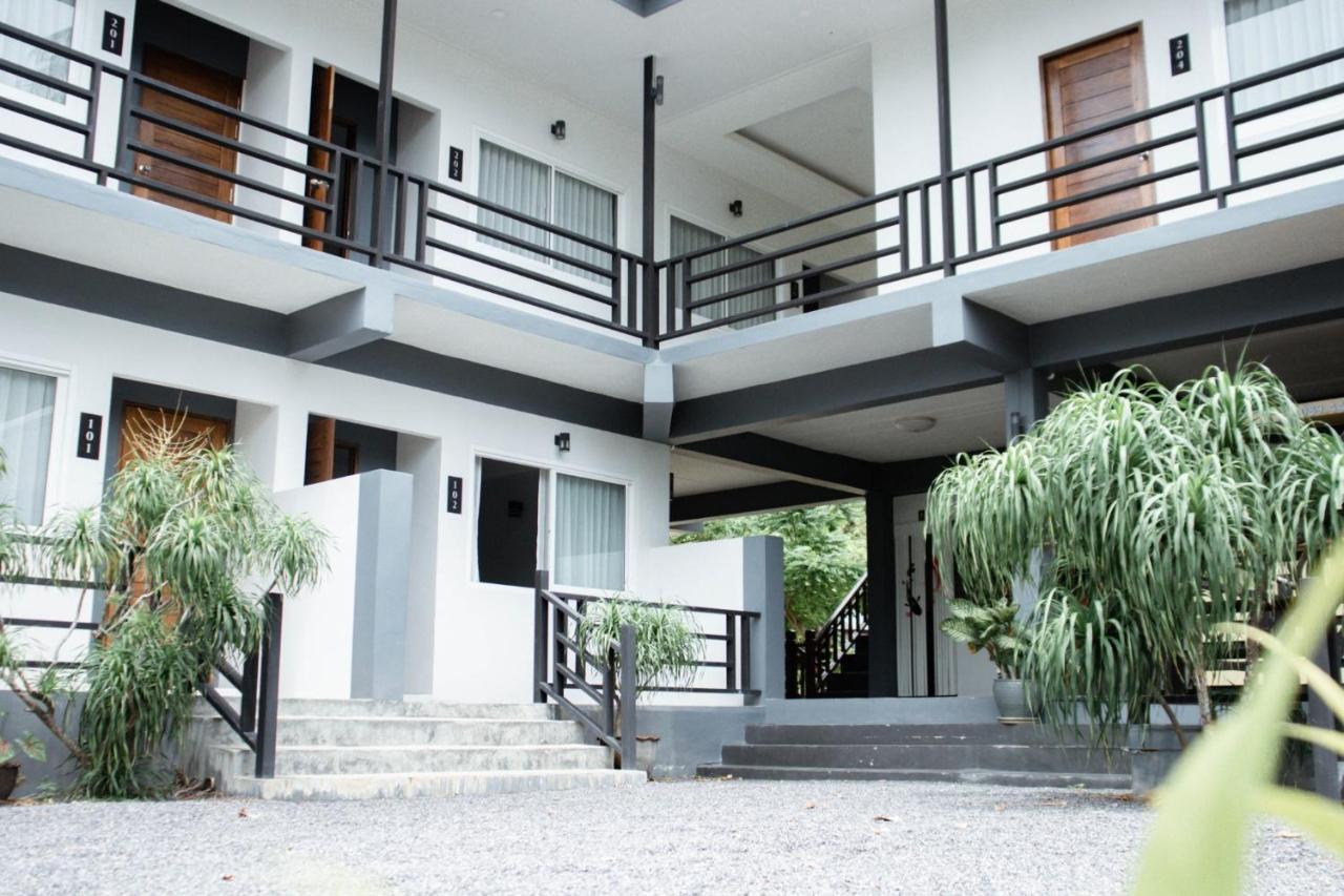 Nangkam Boutique Donsak Hotel Ban Pheng Krong Eksteriør billede